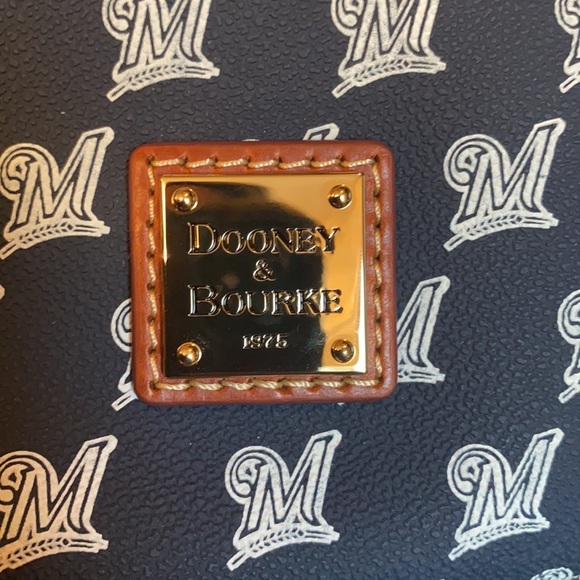 NWT Dooney & Bourke Milwaukee Brewers Crossbody - Picture 16 of 17